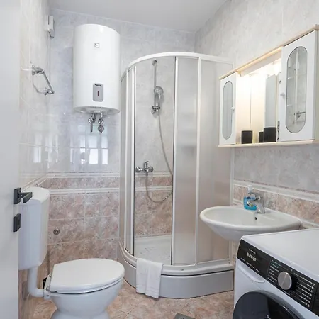 White Sunshine Apartament *