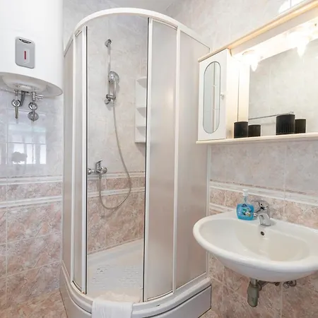 White Sunshine Apartament *