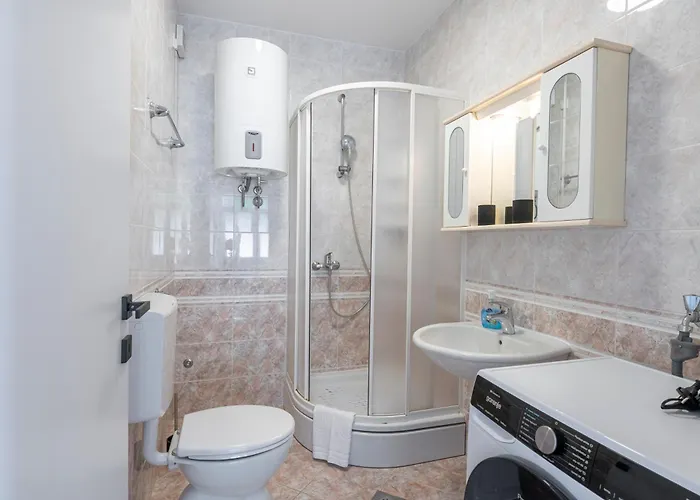 White Sunshine 아파트 *