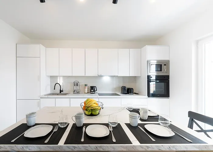 White Sunshine 아파트