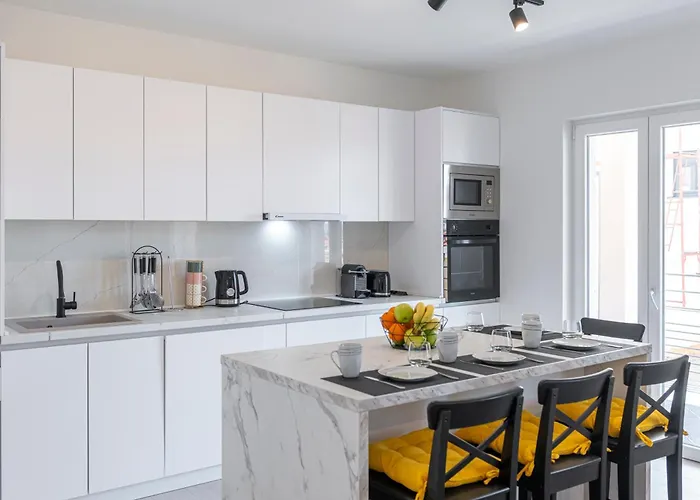 White Sunshine 아파트